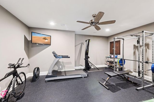 15525 52nd Place N, Plymouth, MN 55446