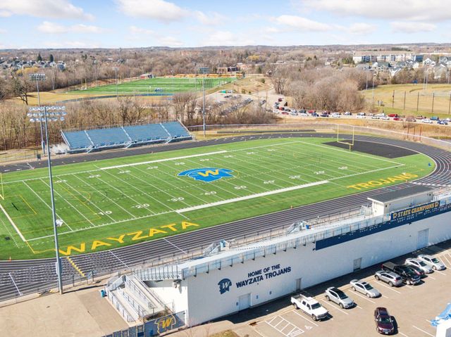 15525 52nd Place N, Plymouth, MN 55446