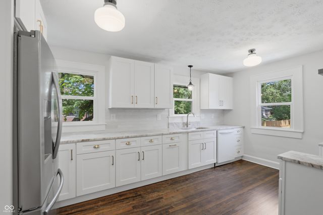 4102 E 11th Street, Indianapolis, IN 46201