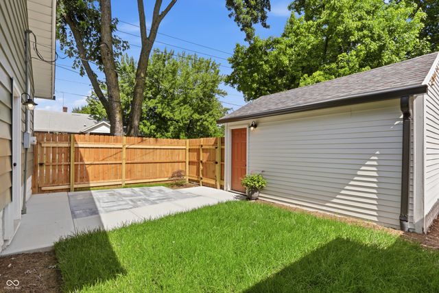 4102 E 11th Street, Indianapolis, IN 46201