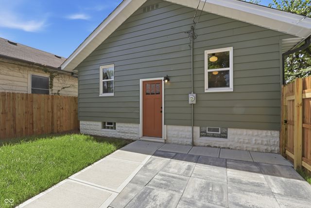 4102 E 11th Street, Indianapolis, IN 46201