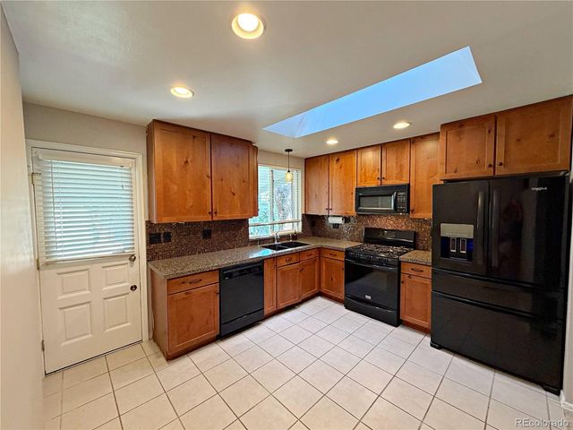 3677 S Norfolk Way, Aurora, CO 80013