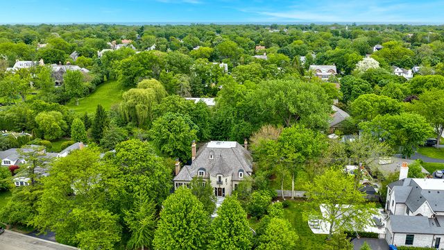 725 Valley Road, Glencoe, IL 60022