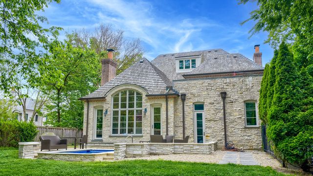 725 Valley Road, Glencoe, IL 60022