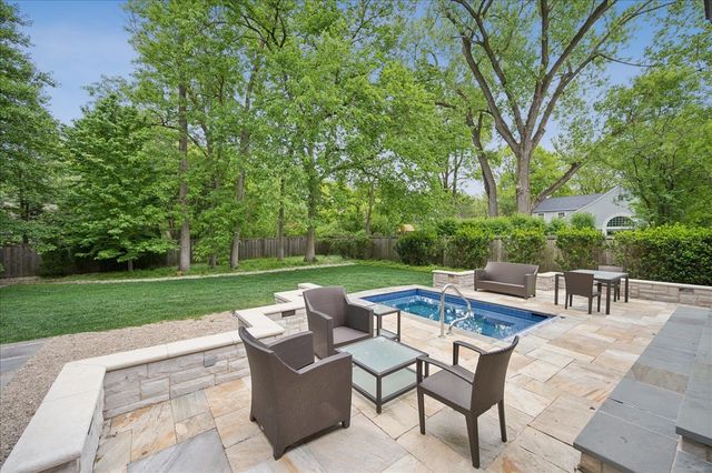 725 Valley Road, Glencoe, IL 60022