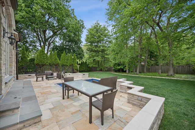 725 Valley Road, Glencoe, IL 60022