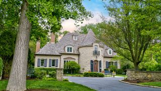 725 Valley Road, Glencoe, IL 60022