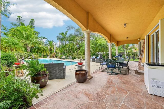 21401 SW 187th Avenue, Miami, FL 33187
