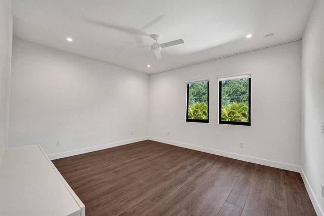 5939 Brookfield Circle W, Hollywood, FL 33312