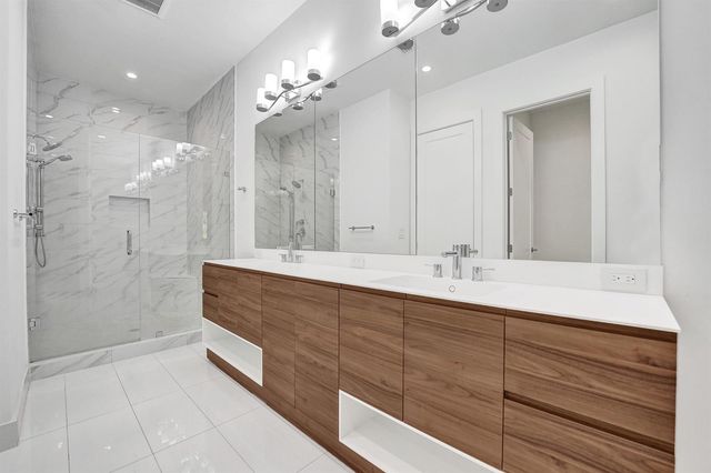 5939 Brookfield Circle W, Hollywood, FL 33312