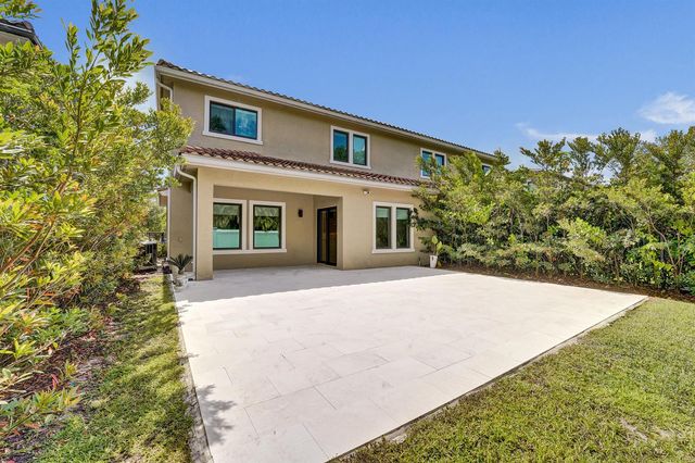 5939 Brookfield Circle W, Hollywood, FL 33312