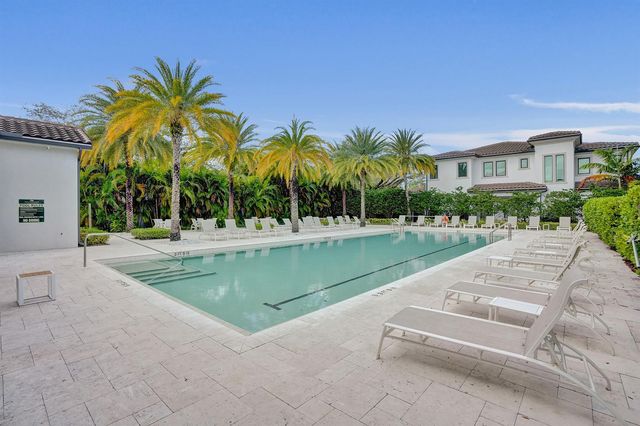 5939 Brookfield Circle W, Hollywood, FL 33312