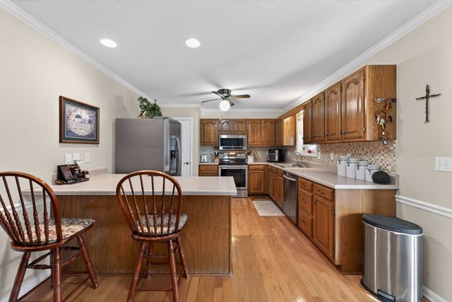 662 Brinkley Rd, Murfreesboro, TN 37128