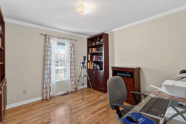 662 Brinkley Rd, Murfreesboro, TN 37128