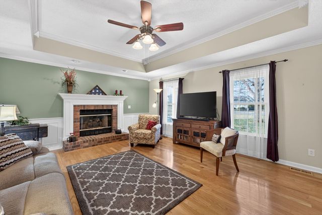 662 Brinkley Rd, Murfreesboro, TN 37128