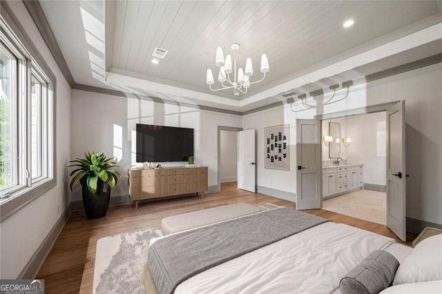 130 Lake Estates Drive, Roswell, GA 30075