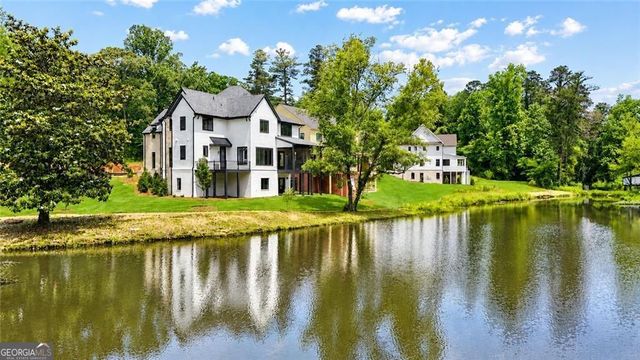 130 Lake Estates Drive, Roswell, GA 30075
