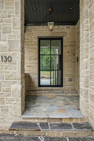 130 Lake Estates Drive, Roswell, GA 30075