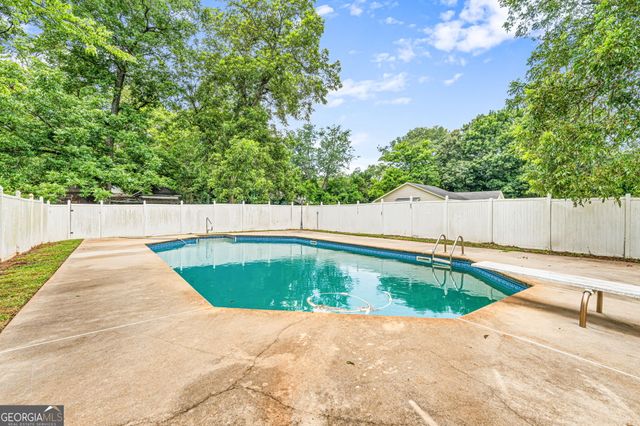106 Howard Street, Byron, GA 31008