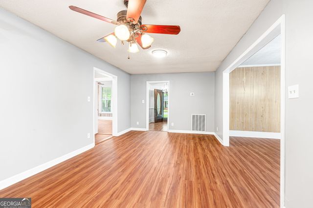 106 Howard Street, Byron, GA 31008