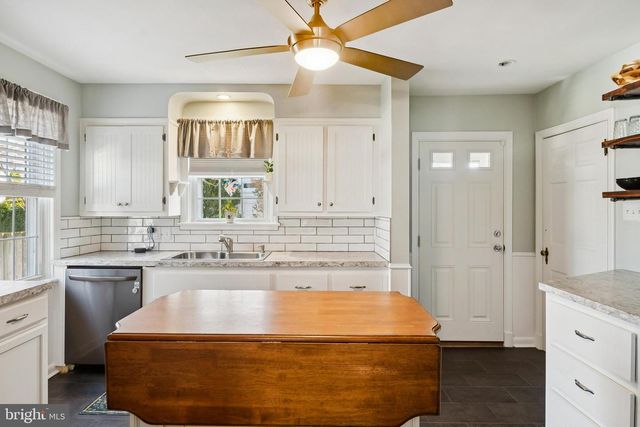 2620 HILLCREST AVE, Parkville, MD 21234