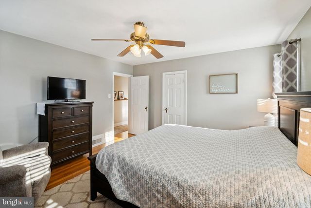 2620 HILLCREST AVE, Parkville, MD 21234