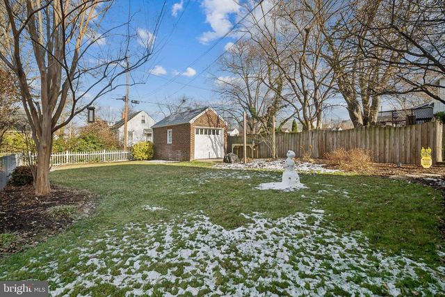 2620 HILLCREST AVE, Parkville, MD 21234