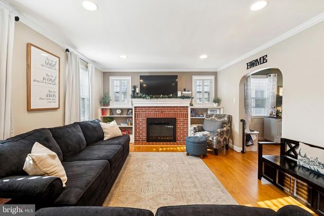 2620 HILLCREST AVE, Parkville, MD 21234