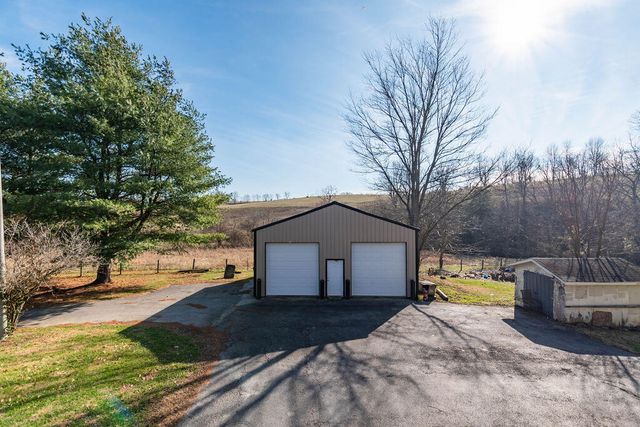 429 Old Danville Road, Lancaster, KY 40444