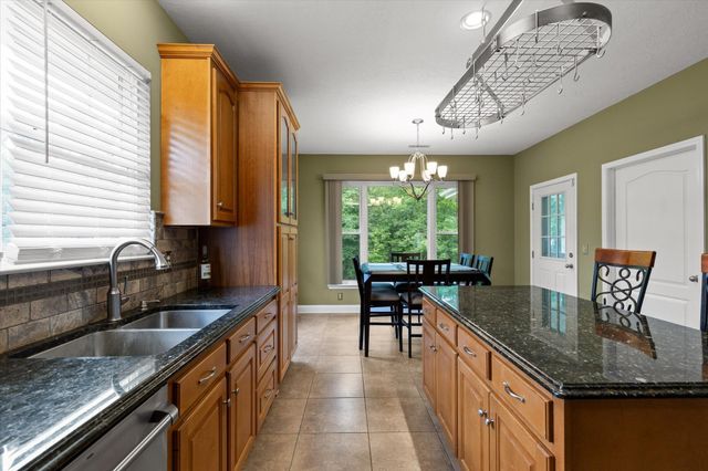 8818 Lazy River Drive, Harrison, TN 37341