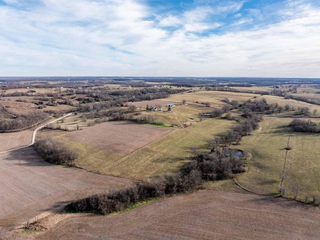 349 S Dade 163, Greenfield, MO 65661