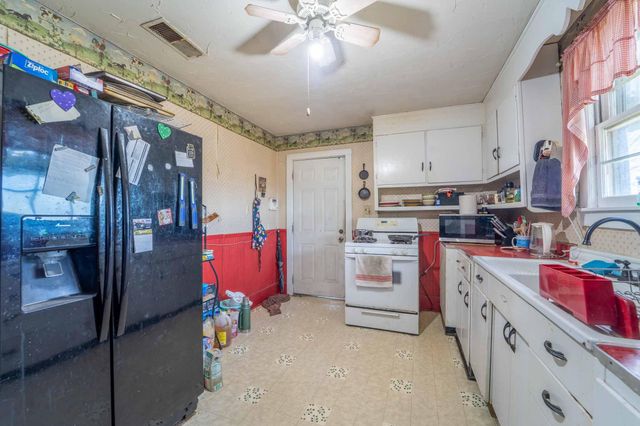 349 S Dade 163, Greenfield, MO 65661