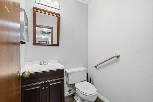 1102 W Poplar Place, Rogers, AR 72756