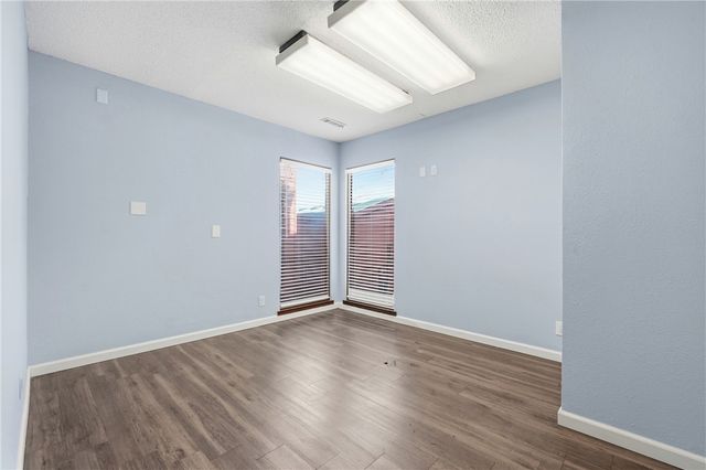 1102 W Poplar Place, Rogers, AR 72756