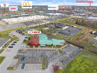 1102 W Poplar Place, Rogers, AR 72756