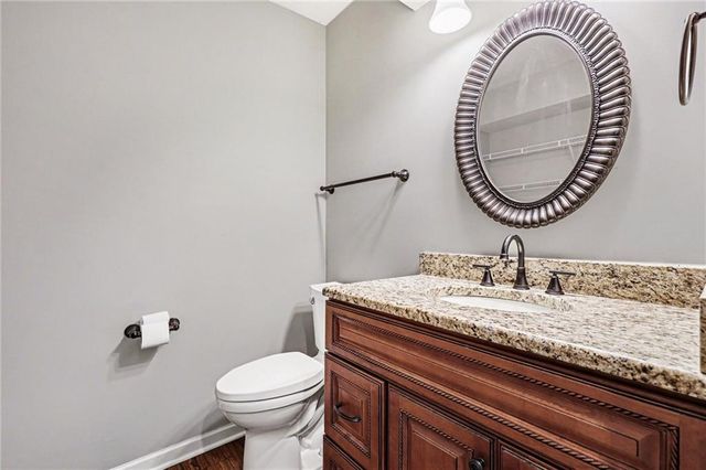 10905 W 115th Street, Overland Park, KS 66210