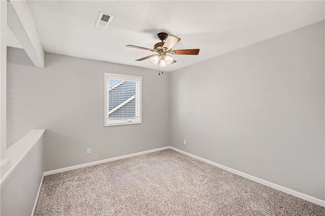 10905 W 115th Street, Overland Park, KS 66210