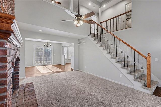 10905 W 115th Street, Overland Park, KS 66210