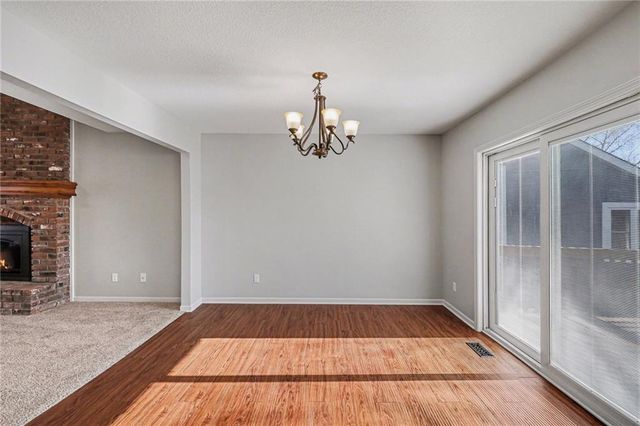 10905 W 115th Street, Overland Park, KS 66210