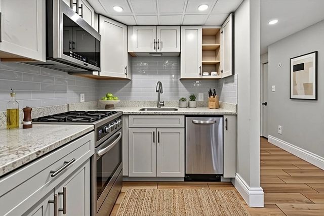 464 Commonwealth Ave 31, Boston, MA 02215