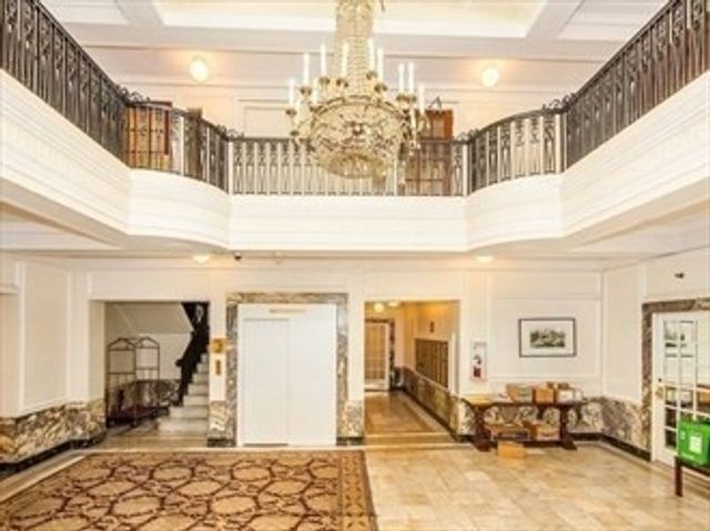 464 Commonwealth Ave 31, Boston, MA 02215