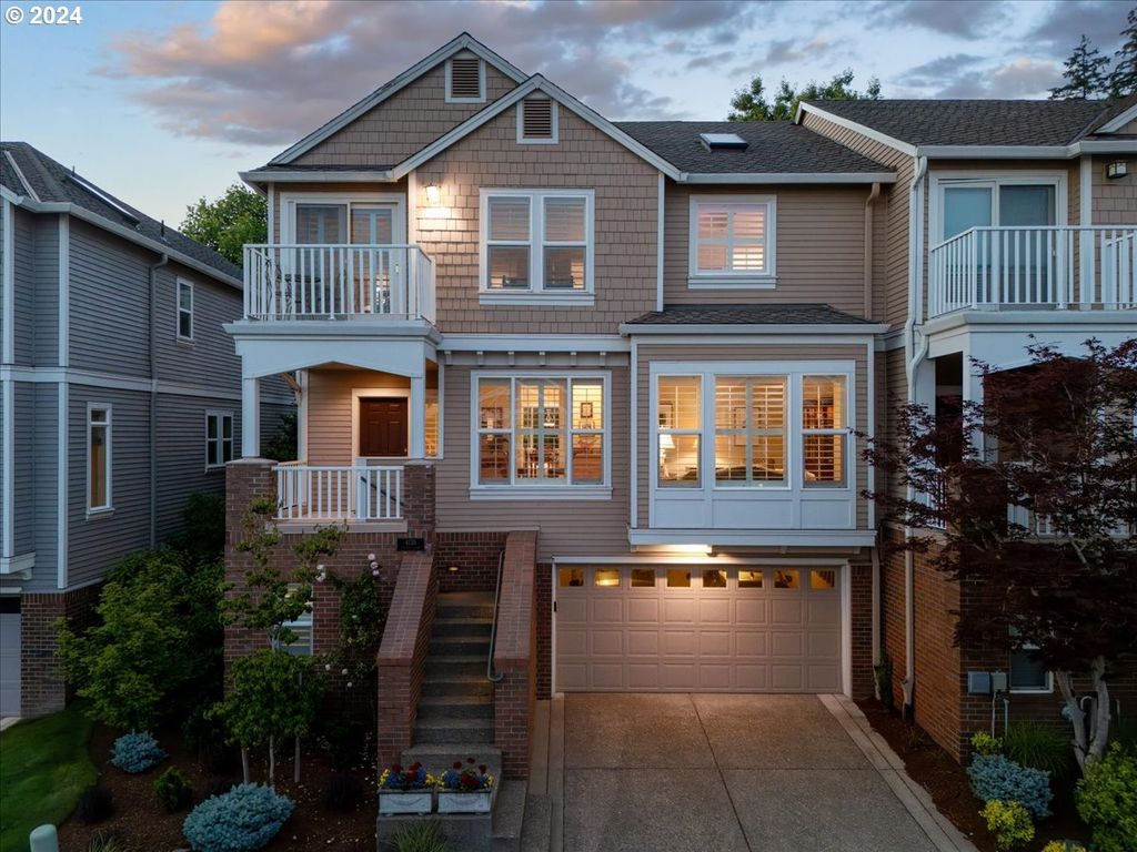 4735 AMHERST Ct, Lake Oswego, OR 97035