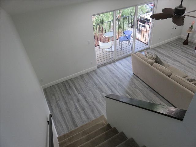 5401 SWEETWATER TERRACE CIRCLE 5401, Tampa, FL 33634