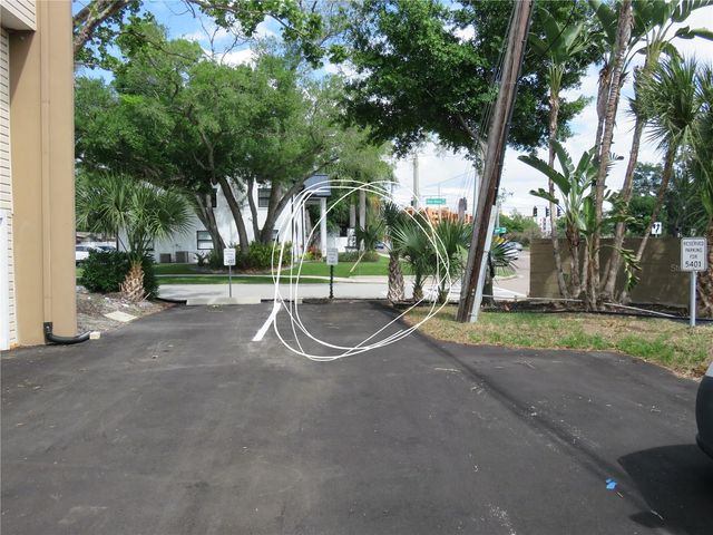 5401 SWEETWATER TERRACE CIRCLE 5401, Tampa, FL 33634