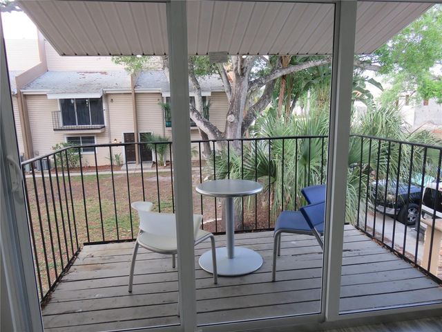 5401 SWEETWATER TERRACE CIRCLE 5401, Tampa, FL 33634