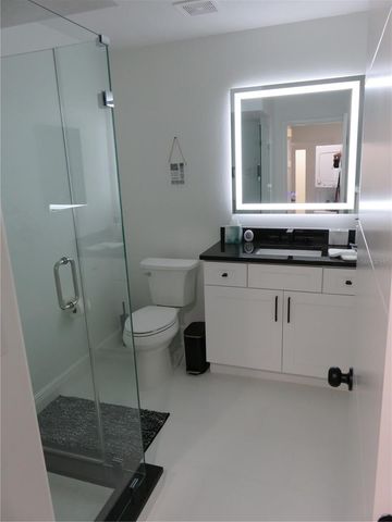 5401 SWEETWATER TERRACE CIRCLE 5401, Tampa, FL 33634