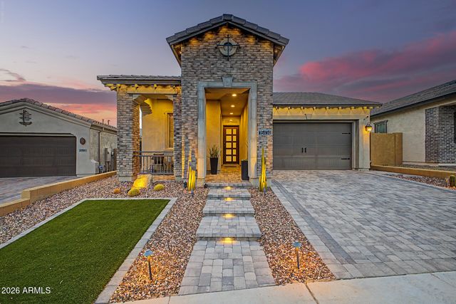 16414 S 8TH Way, Phoenix, AZ 85048