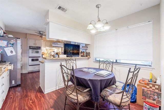 10827 Braes Forest Drive, Houston, TX 77071
