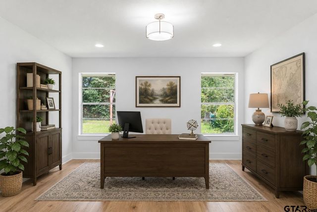 1004 Jeff Davis, Tyler, TX 75703