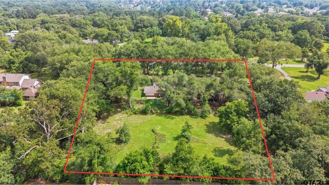 1004 Jeff Davis, Tyler, TX 75703